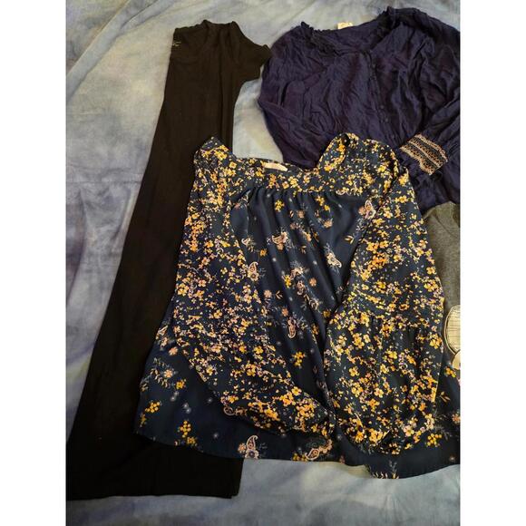 Womens medium bundle - Picture 5 of 5